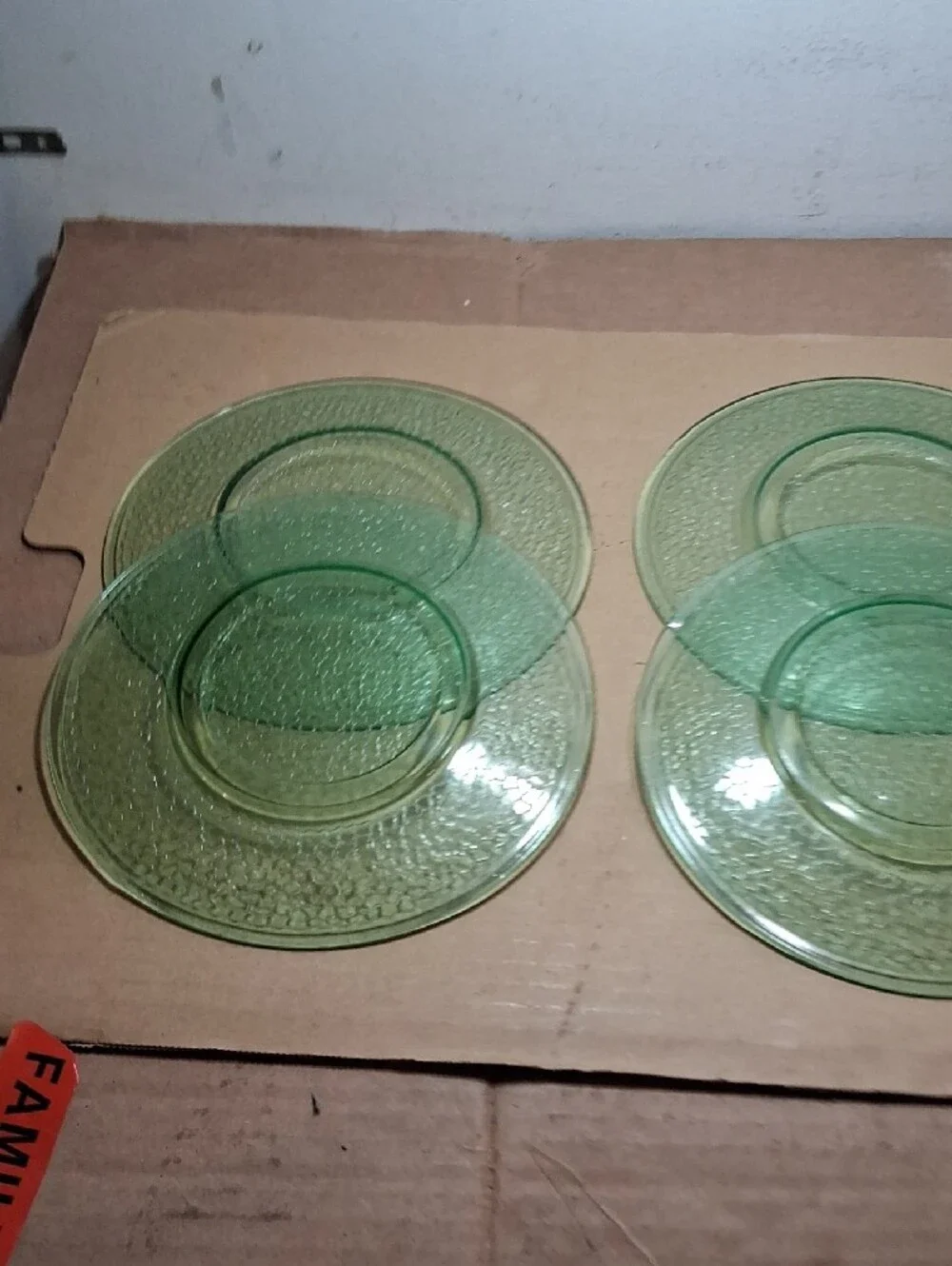 4 L E Smith Green Salad Plates by KRACKY 